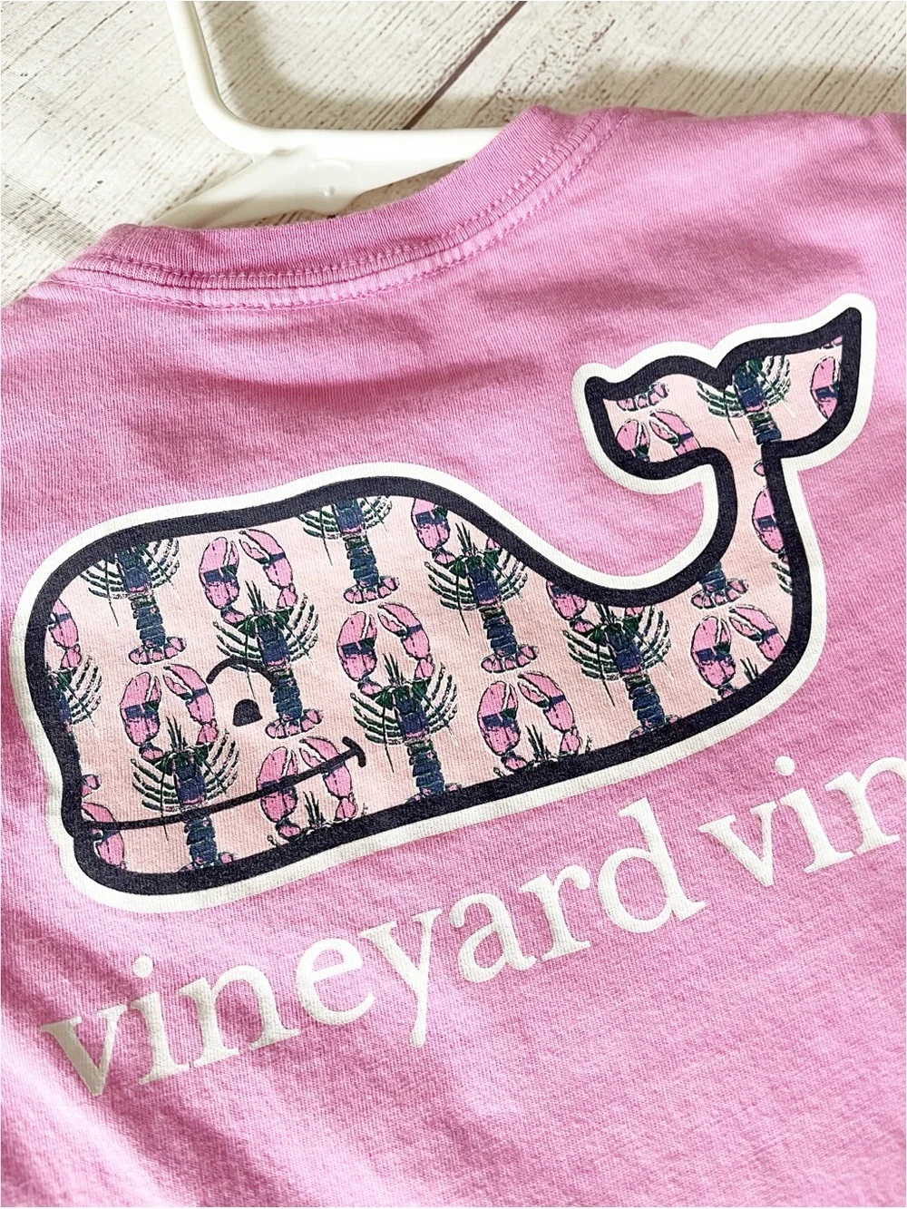 Vineyard Vines girls pink whale 🐳 logo pocket T-shirt